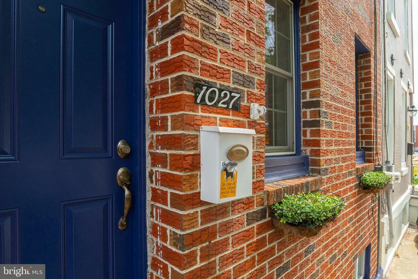 Property Photo: 1027 S 18th Street PA 19146