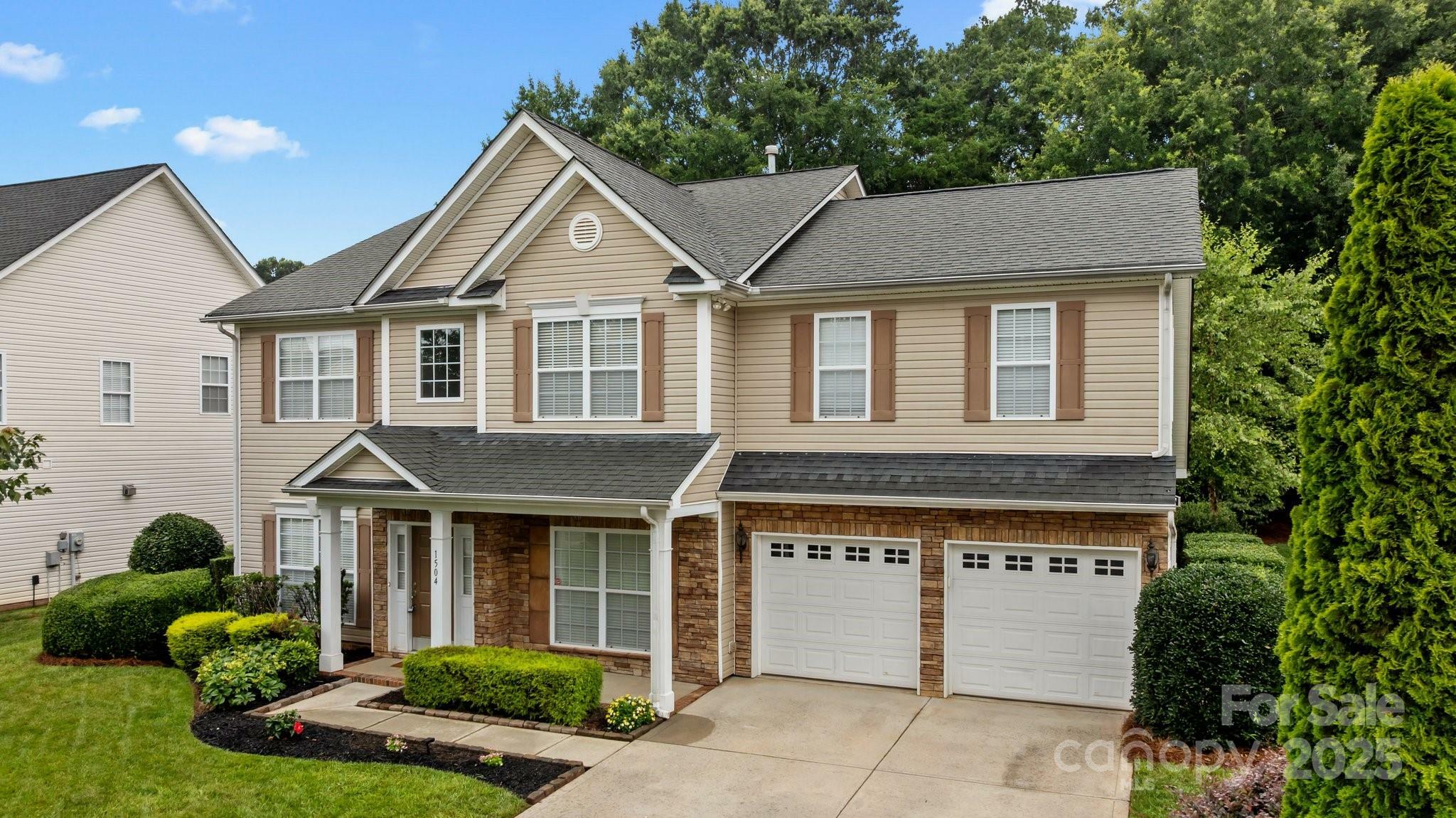 Property Photo: 1504 Jekyll Lane NC 28173