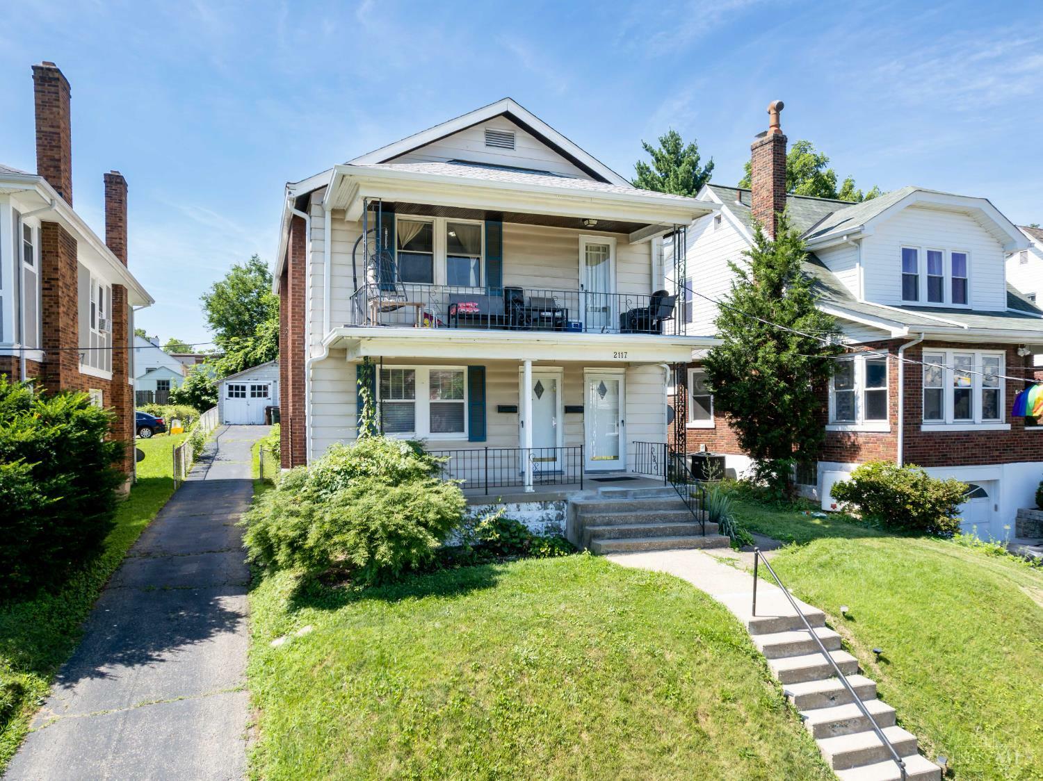 Property Photo: 2117 Cathedral Avenue OH 45212