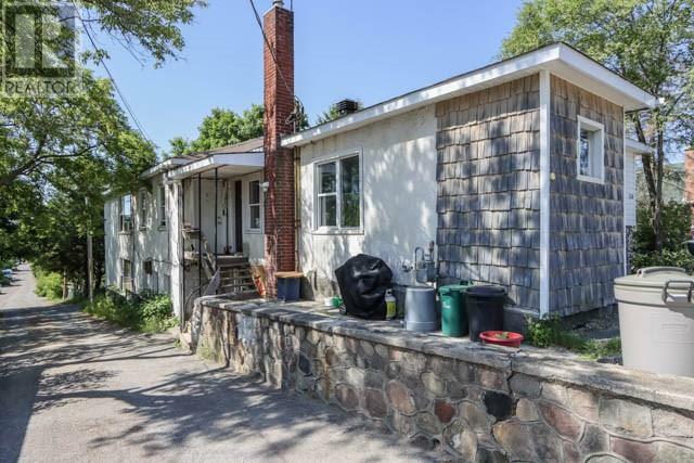 Property Photo: 339 Victoria Street ON P3C 1K7