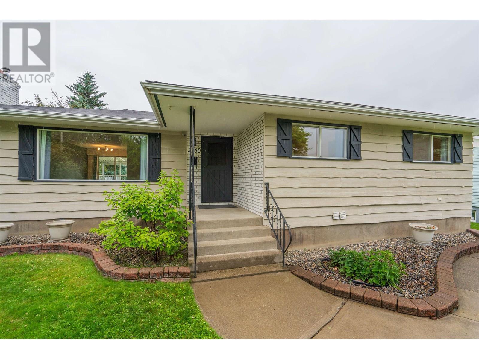 Property Photo:  2560 Ewert Crescent  BC V2M 2R9 