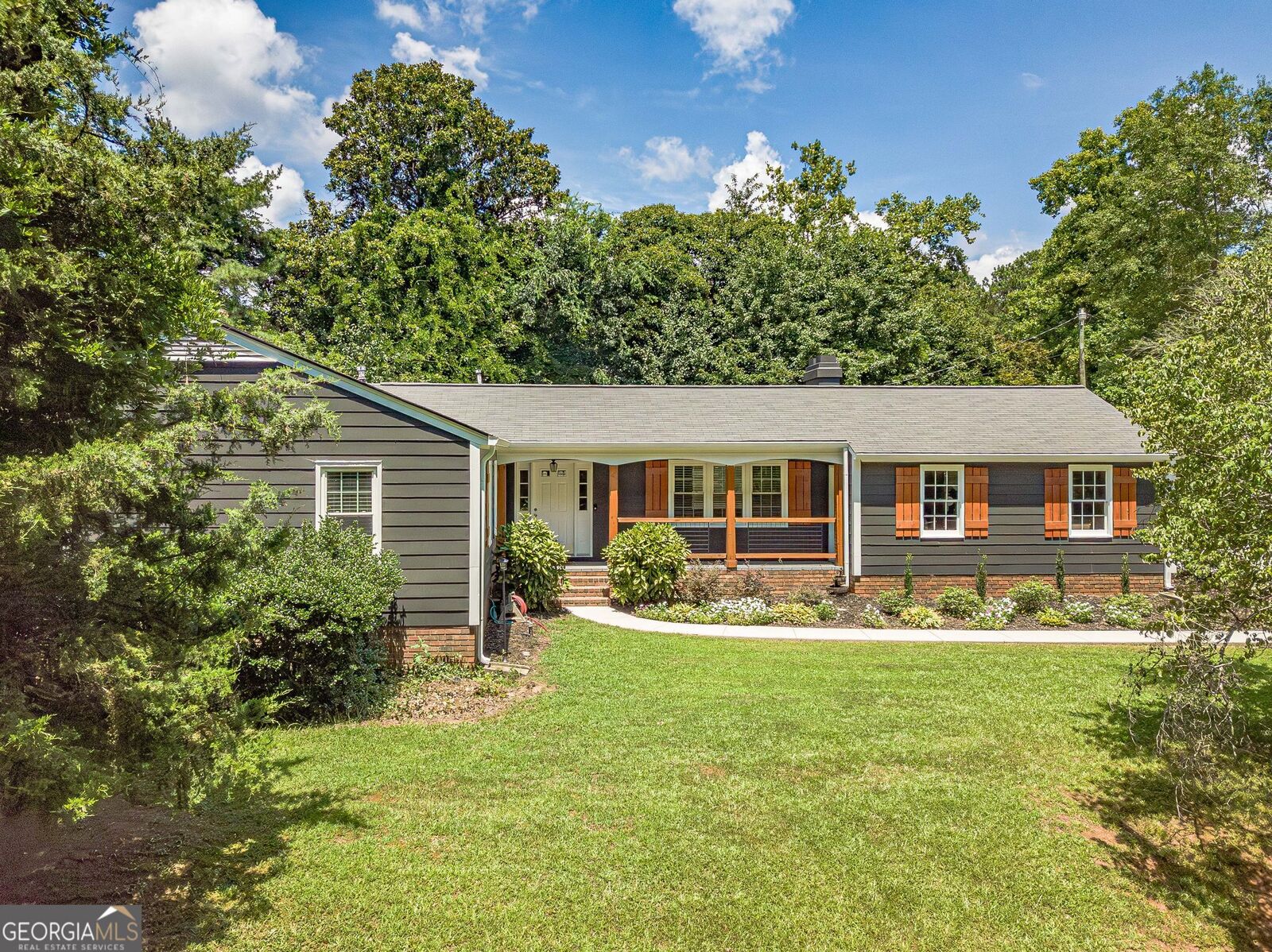 Property Photo:  1100 Hardwood Road  GA 30655