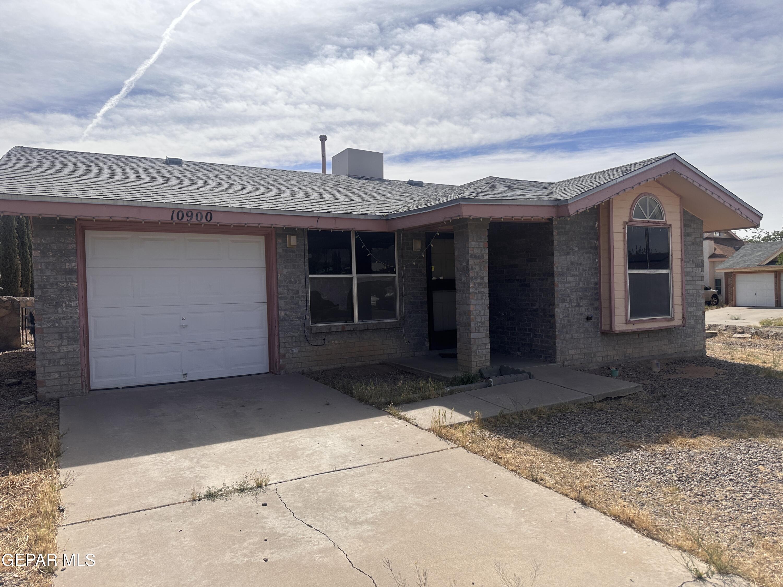 Property Photo: 10900 Joe Dimaggio Circle TX 79934