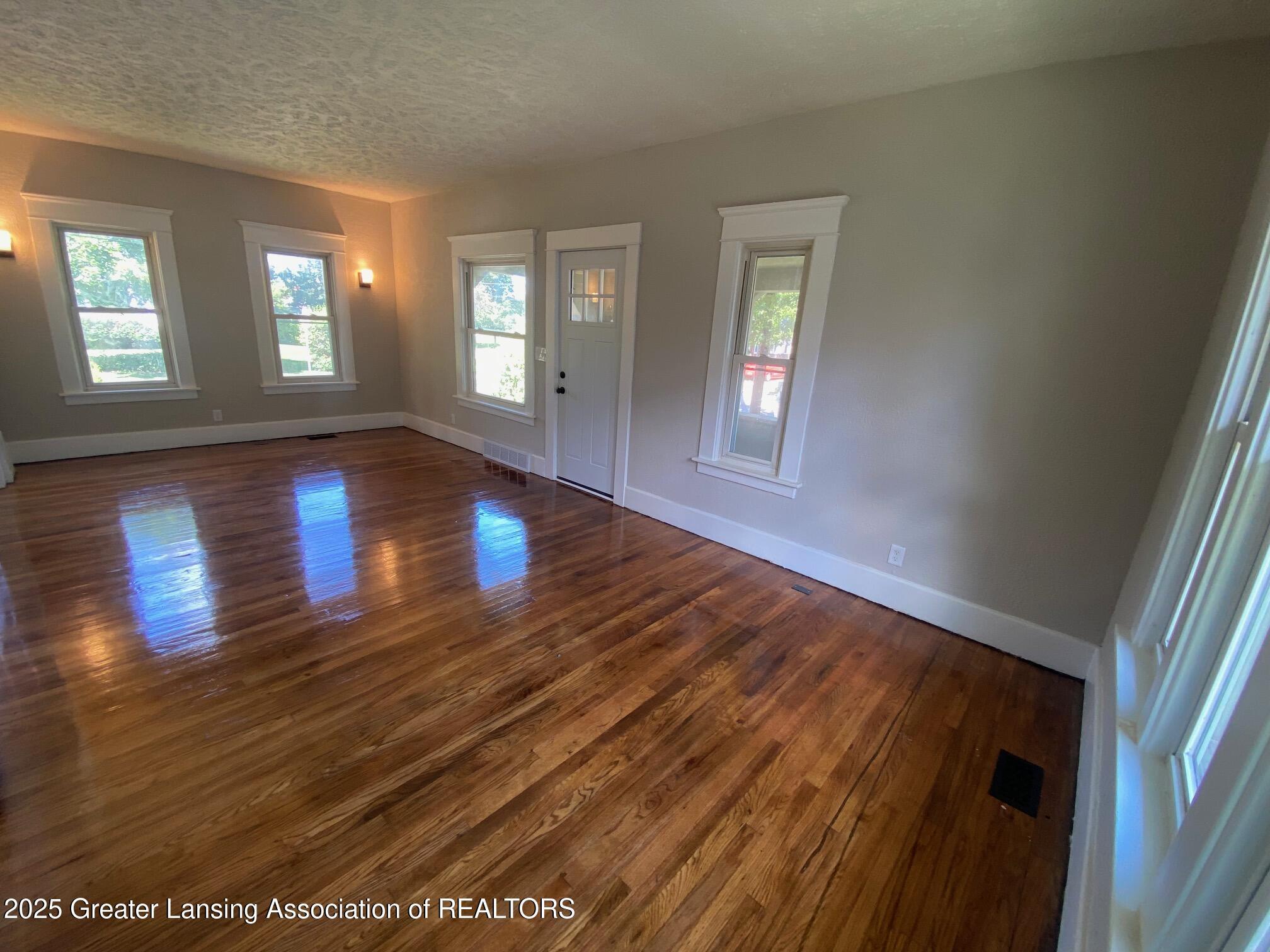 Property Photo: 1919 N East Street MI 48906