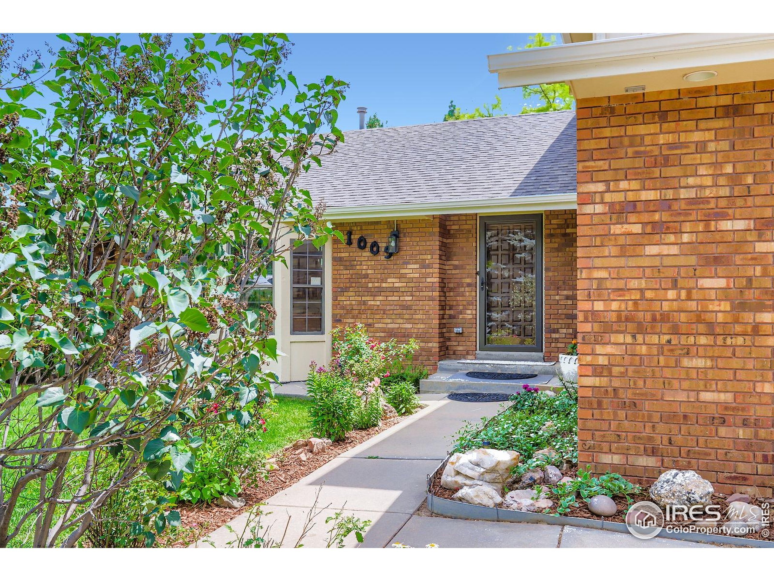 Property Photo:  1005 E 5th Ave  CO 80504 