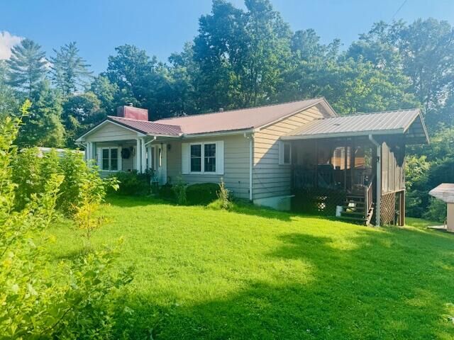 Property Photo:  112 McClelland Court  KY 42718 