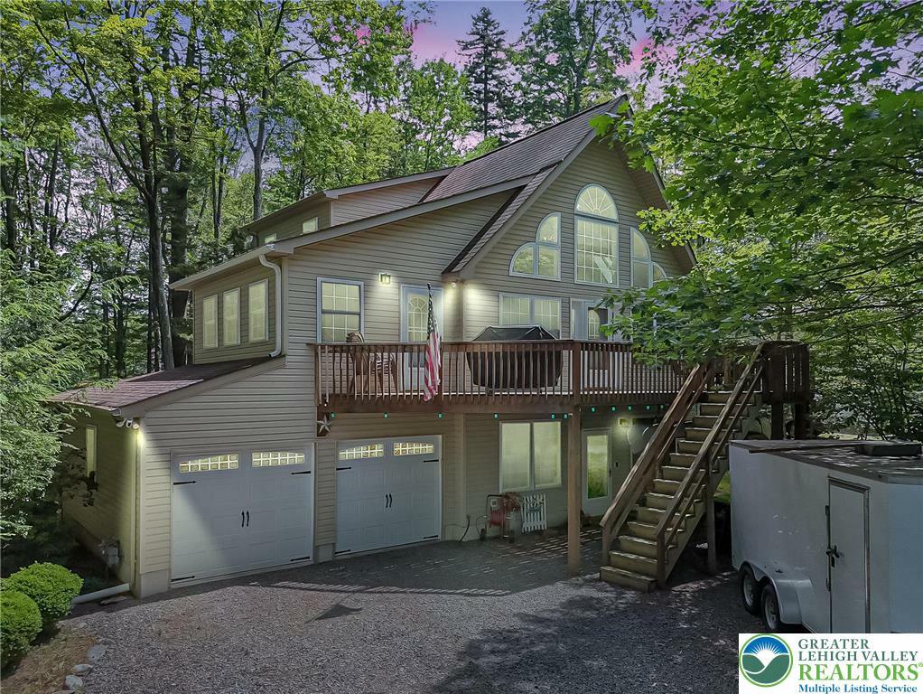 Property Photo: 132 Woodbury Drive PA 18610
