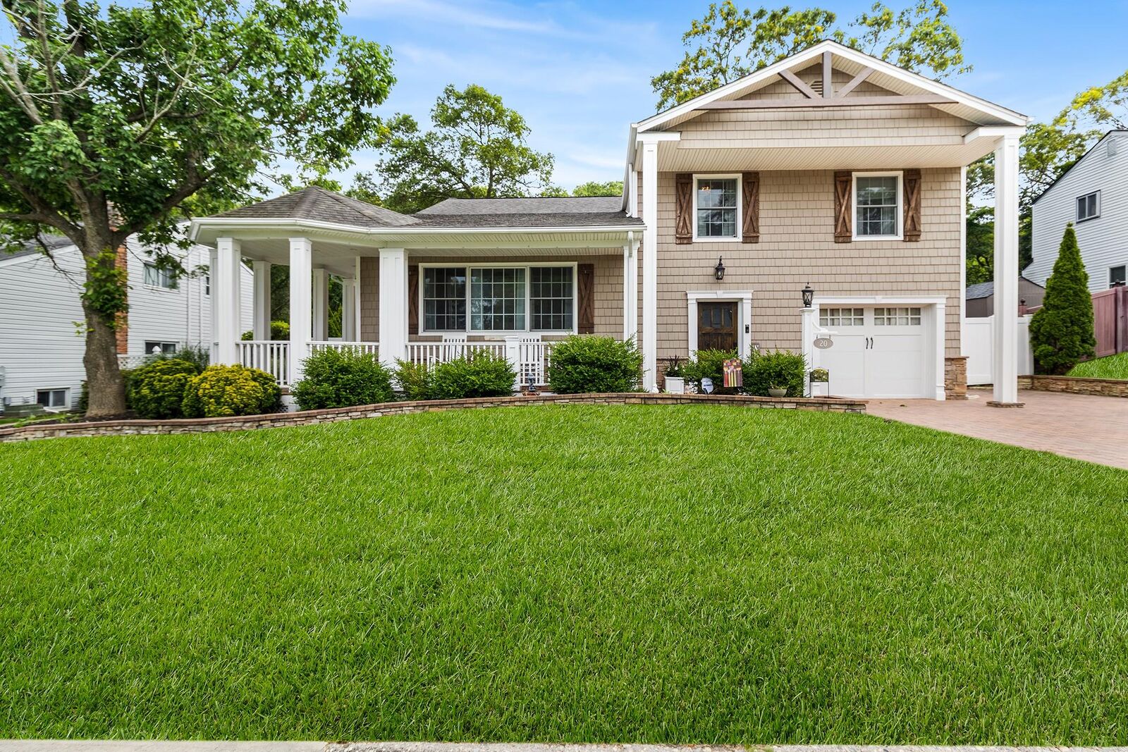 Property Photo:  20 Palm Street  NY 11784 