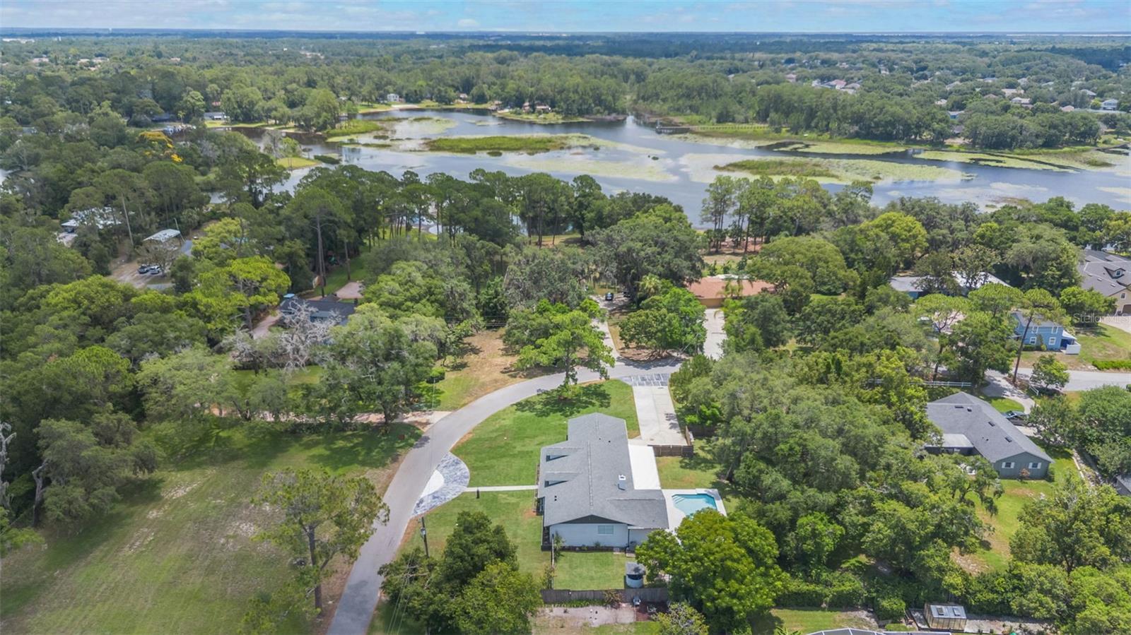 Property Photo: 102 Linda Lane FL 32746