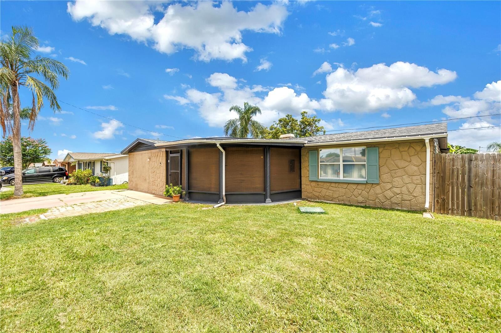 Property Photo:  3743 Cherrywood Drive  FL 34691