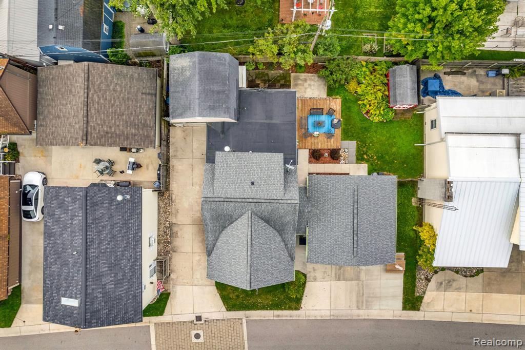 Property Photo: 3017 Elmwood Drive MI 48059 2811