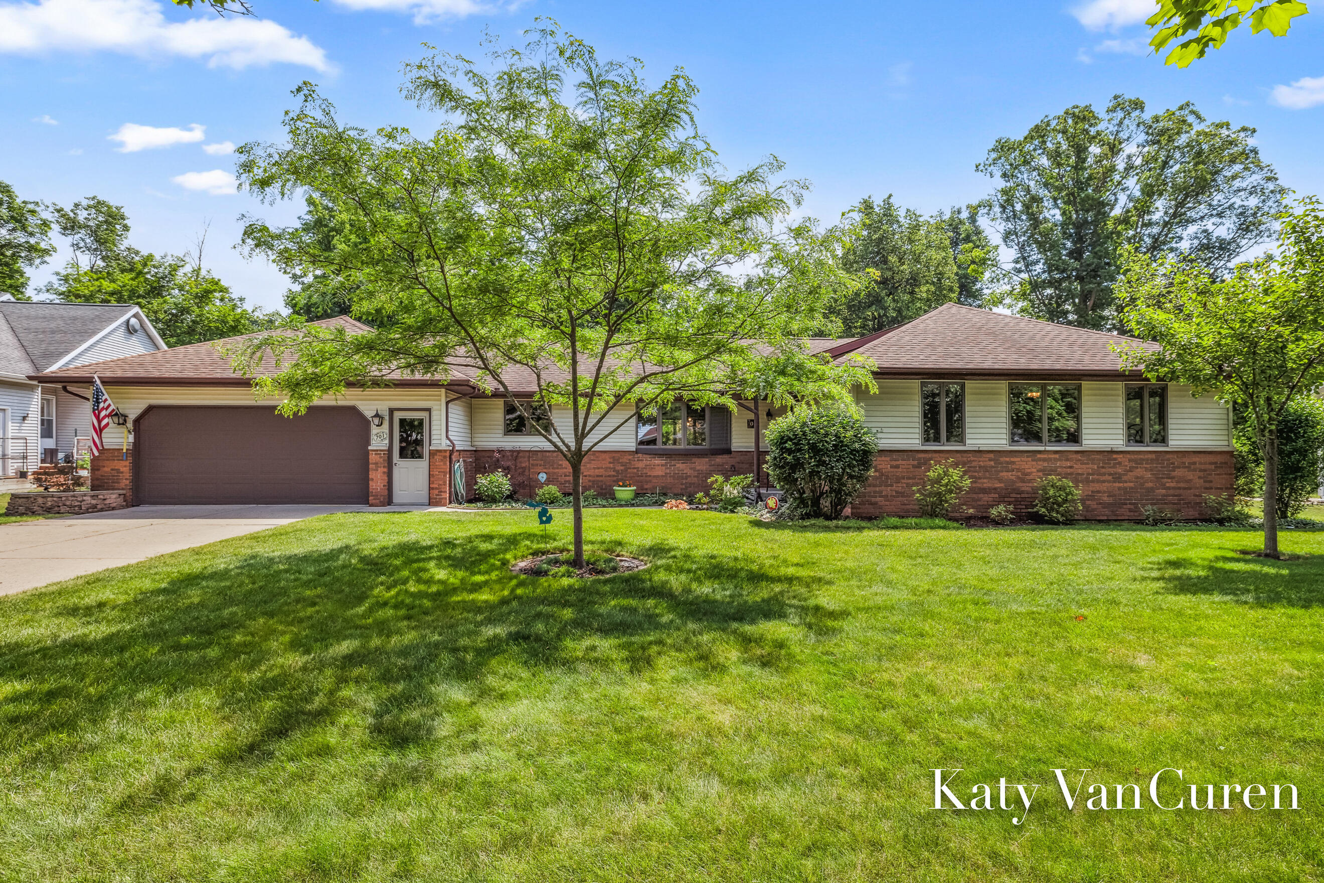 Property Photo: 701 Novak Lane MI 49307