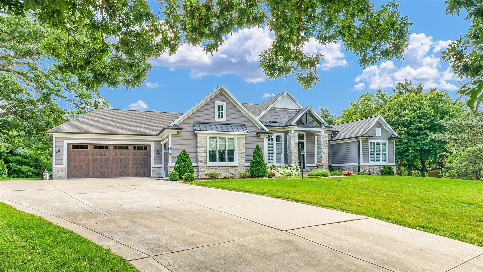 1311 Hickory Tree Court  Mahomet IL 61853 photo