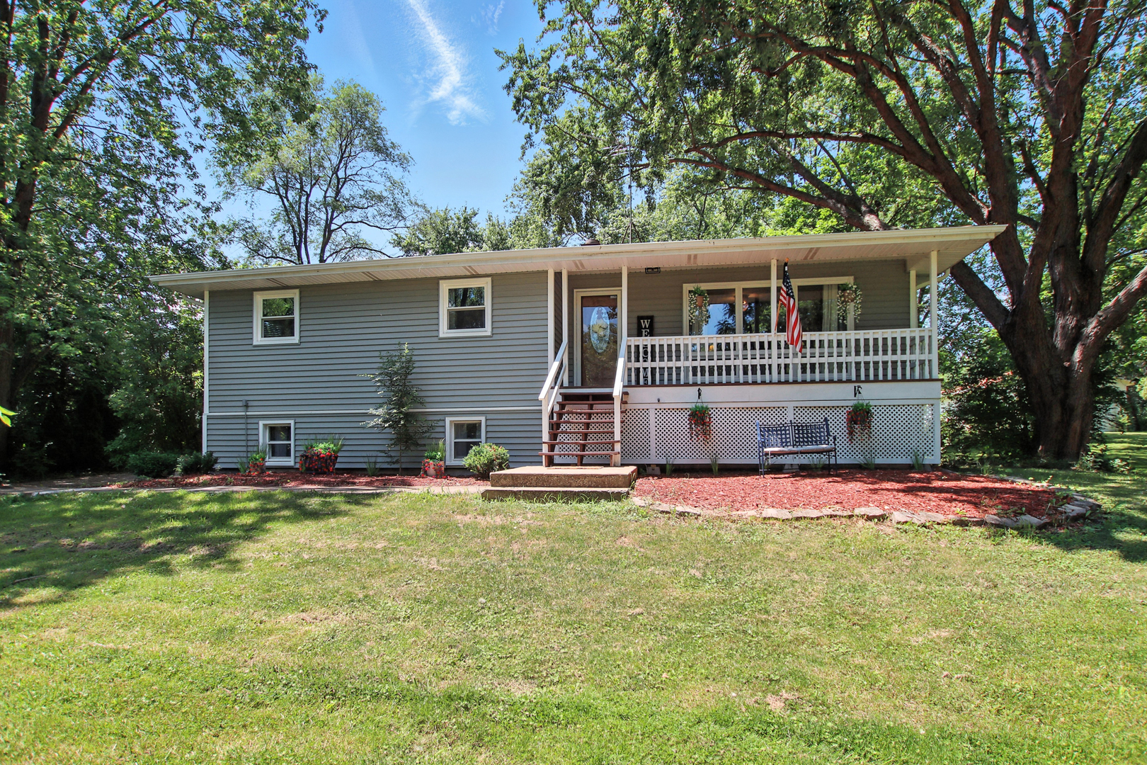 Property Photo: 40474 N Glendale Avenue IL 60099