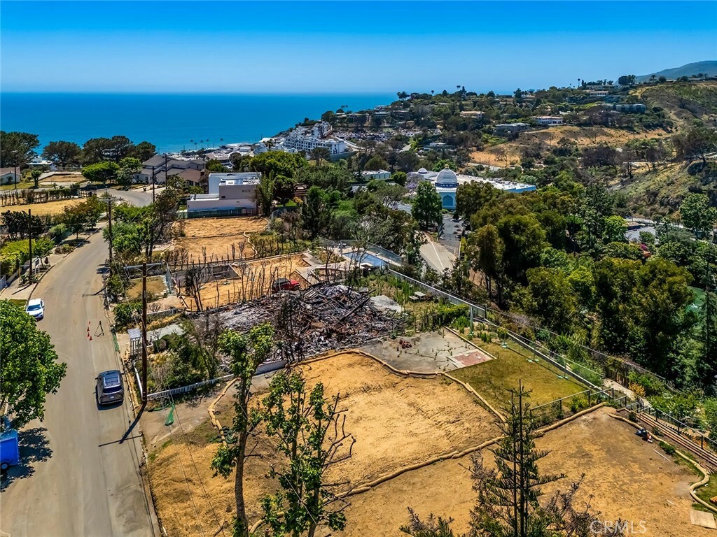 Property Photo:  17047 Bollinger Drive  CA 90272 