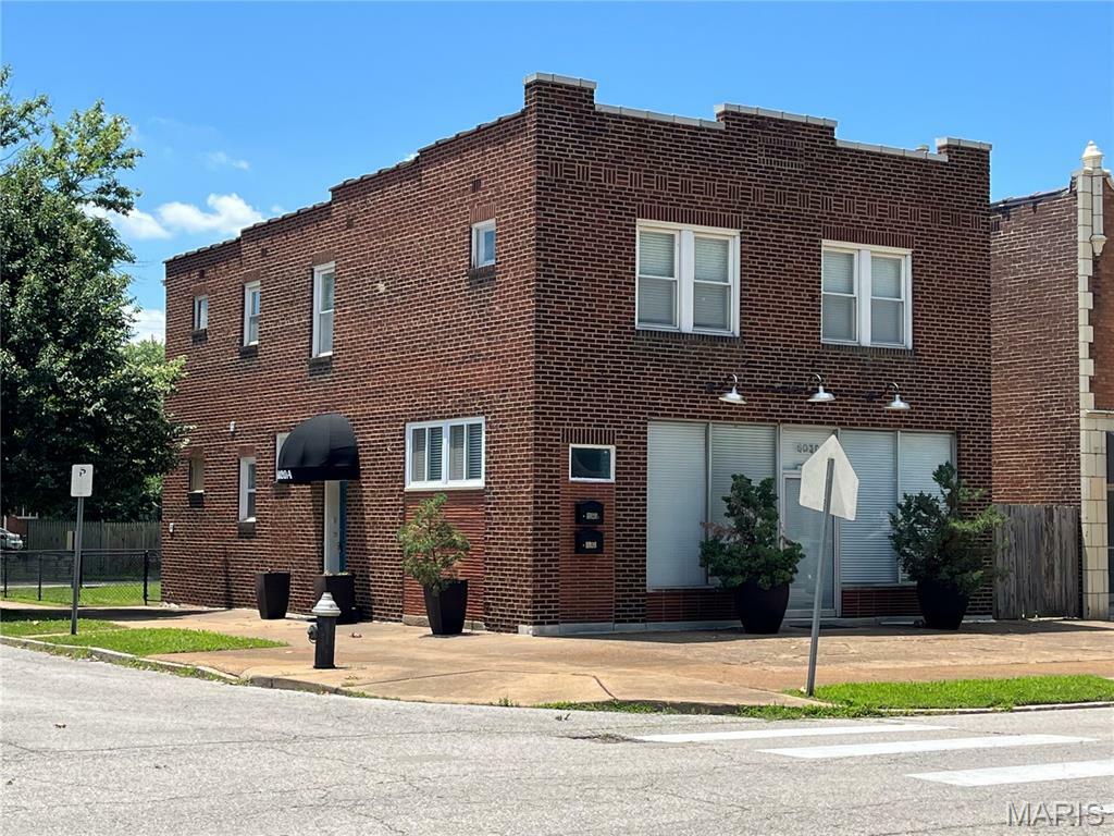 Property Photo: 6020 Southwest Avenue MO 63139