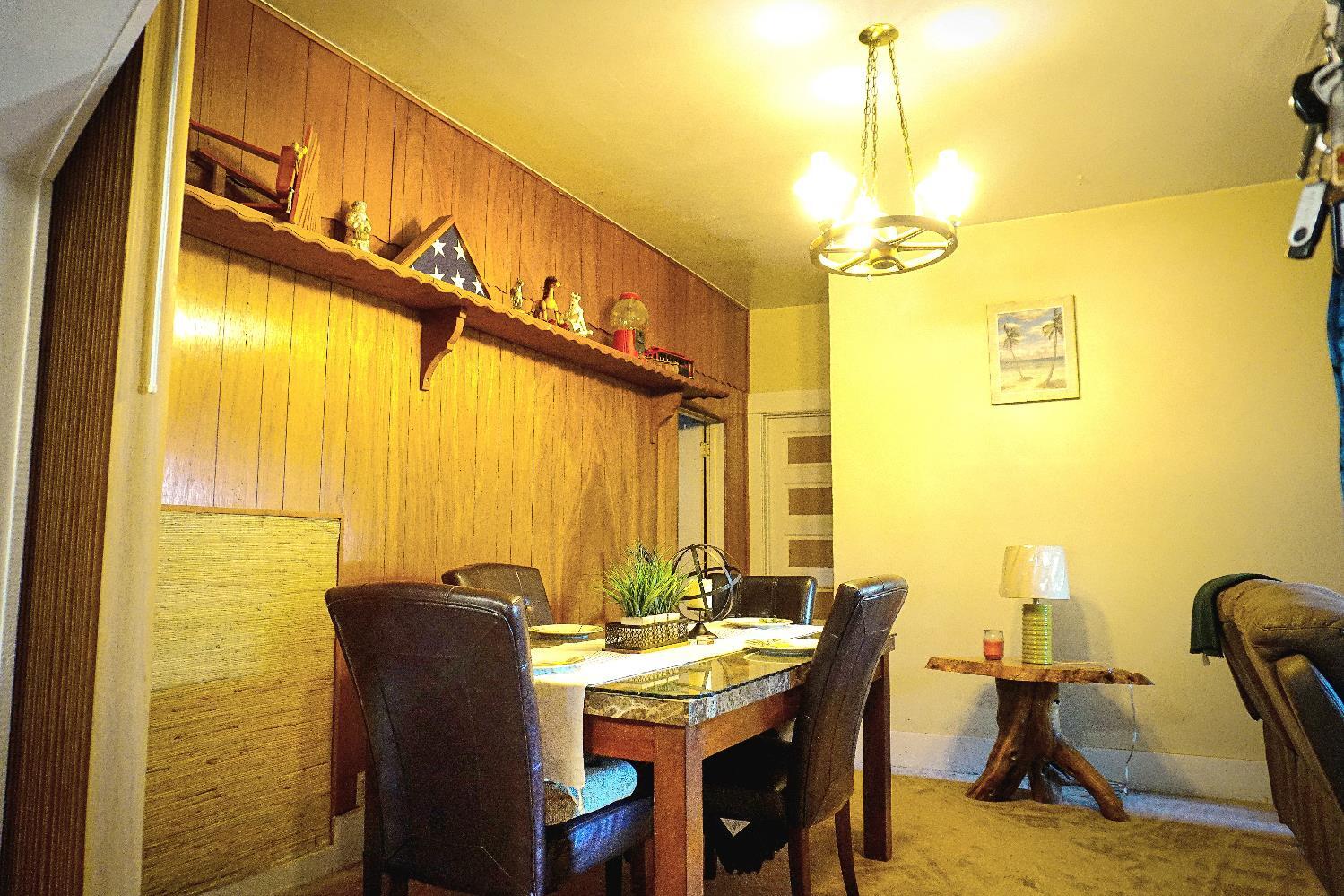 Property Photo:  509 Orange Avenue  CA 93610 