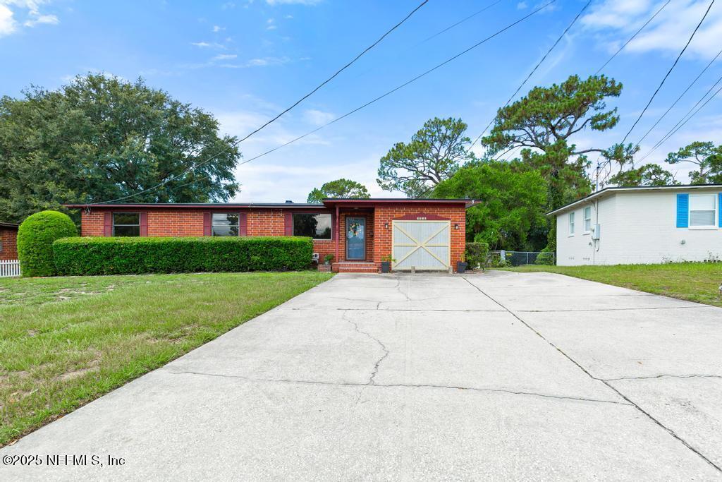 Property Photo: 2510 Cesery Boulevard FL 32211