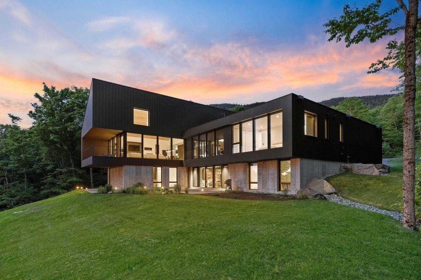 811 Bear Creek Lane  Waterbury VT 05677 photo