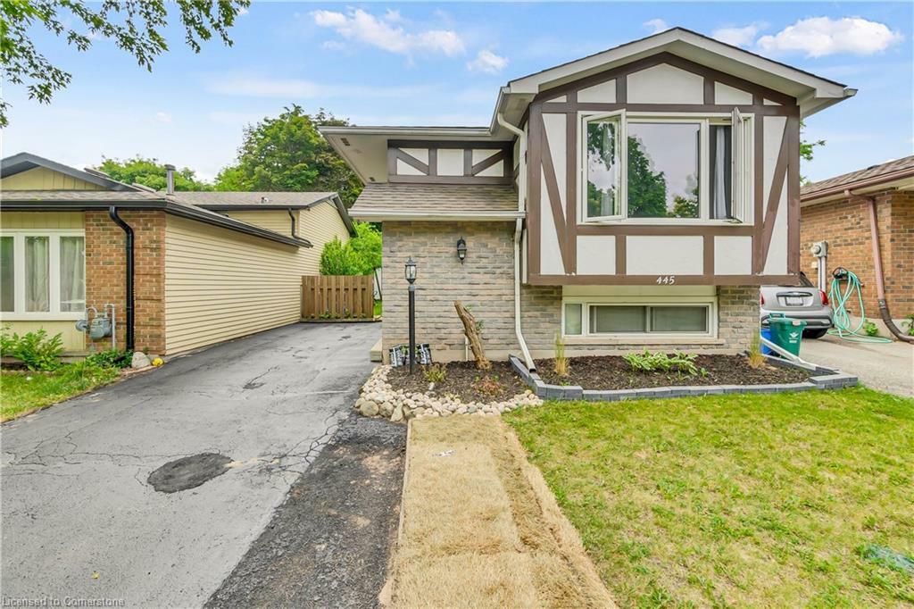Property Photo: 445 Drummerhill Crescent ON N2T 1G3