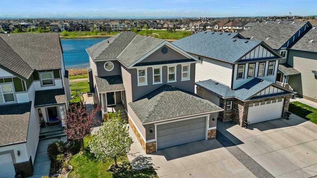 Photo de la propriété: 336 Copperpond Circle SE AB T2Z 0W4