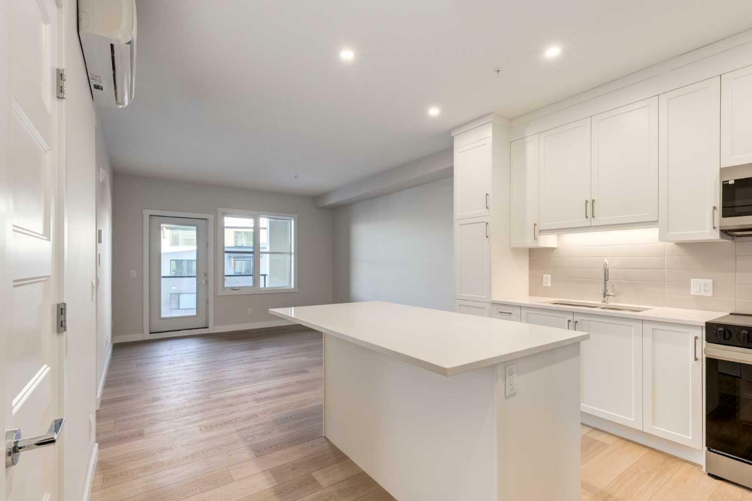 Property Photo: 81 Arbour Lake View NW 1203 AB T3G 0H4