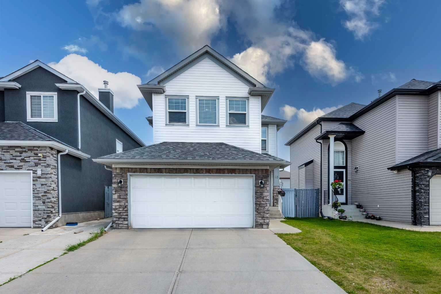 Photo de la propriété: 48 Saddlehorn Crescent NE AB T3J 4M3