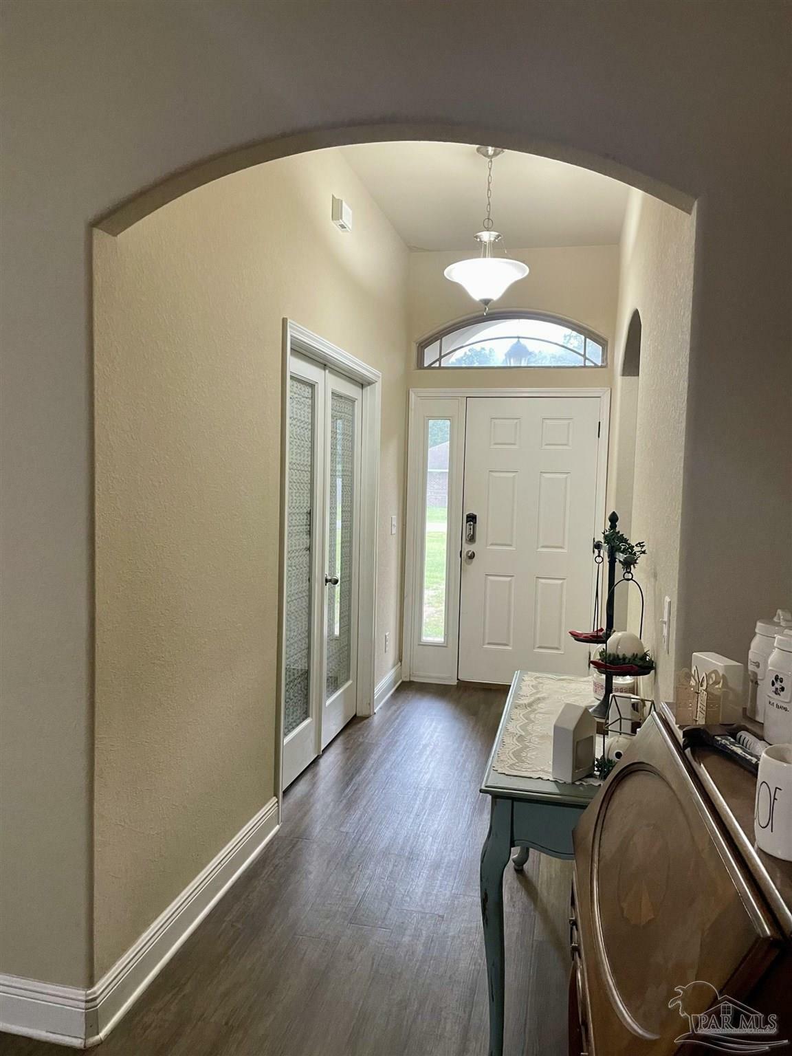 Property Photo: 4764 Nichols Creek Rd FL 32583