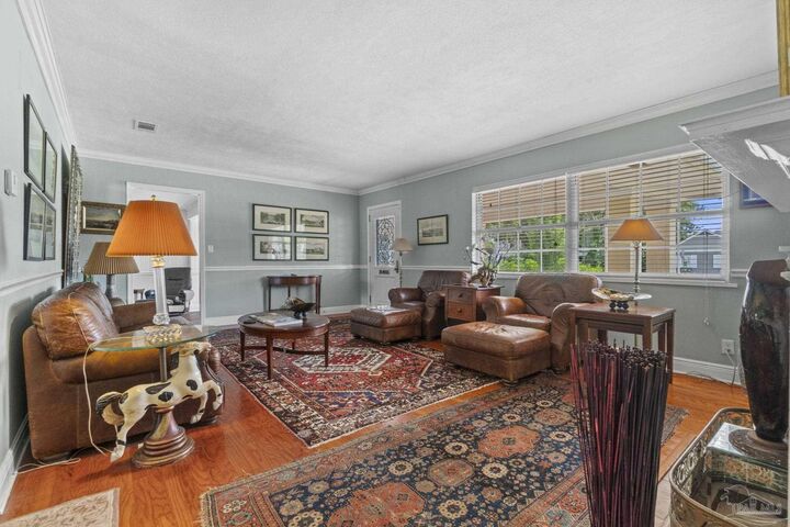 Property Photo: 57 Star Lake Dr FL 32507