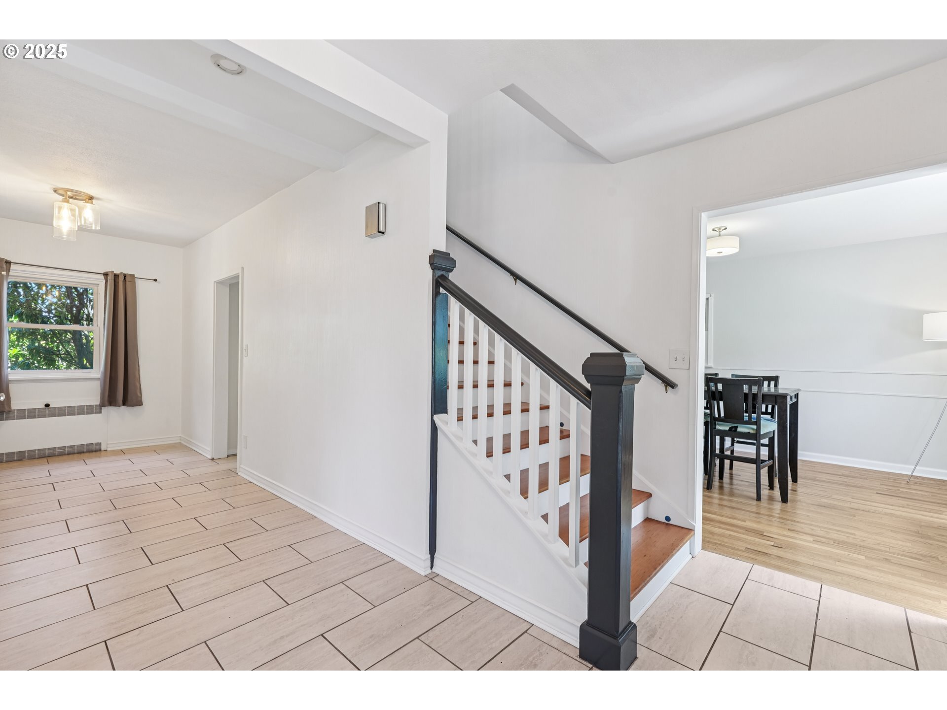 Property Photo: 6026 NE 57th Ave OR 97218