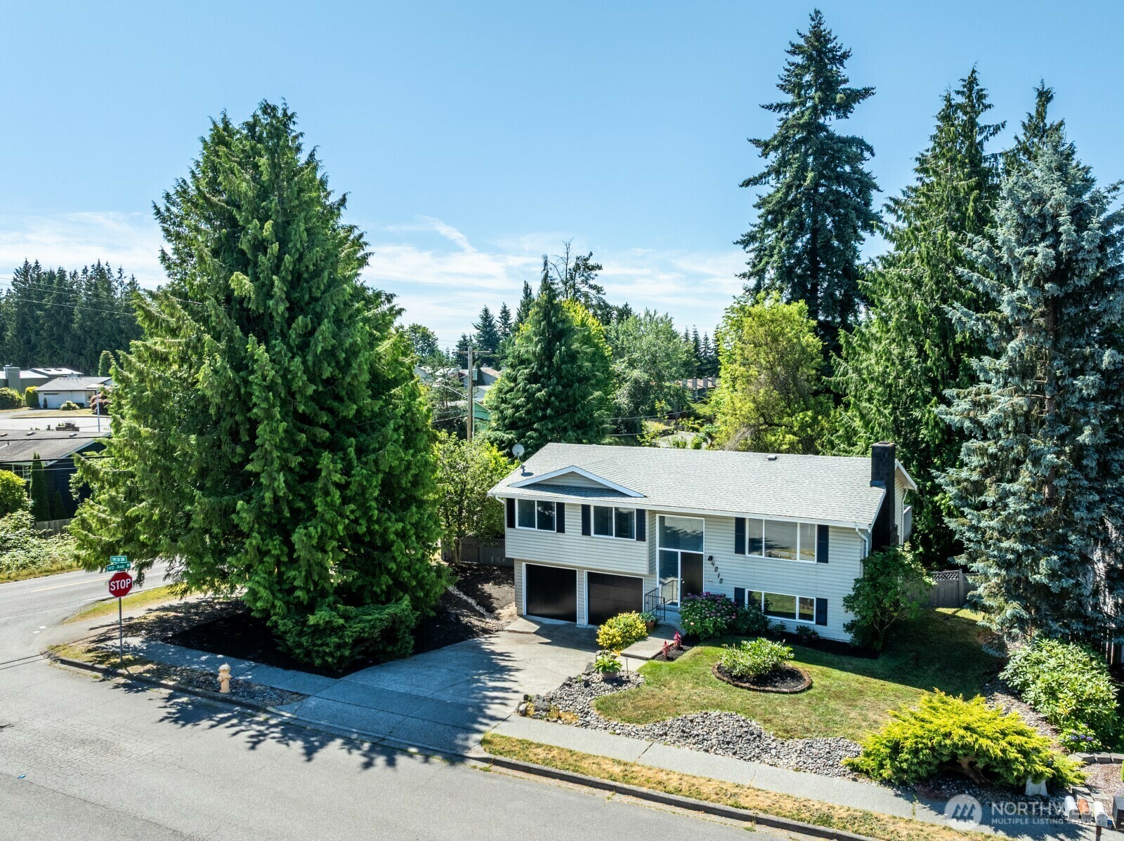 Property Photo: 4010 191st St SW WA 98036