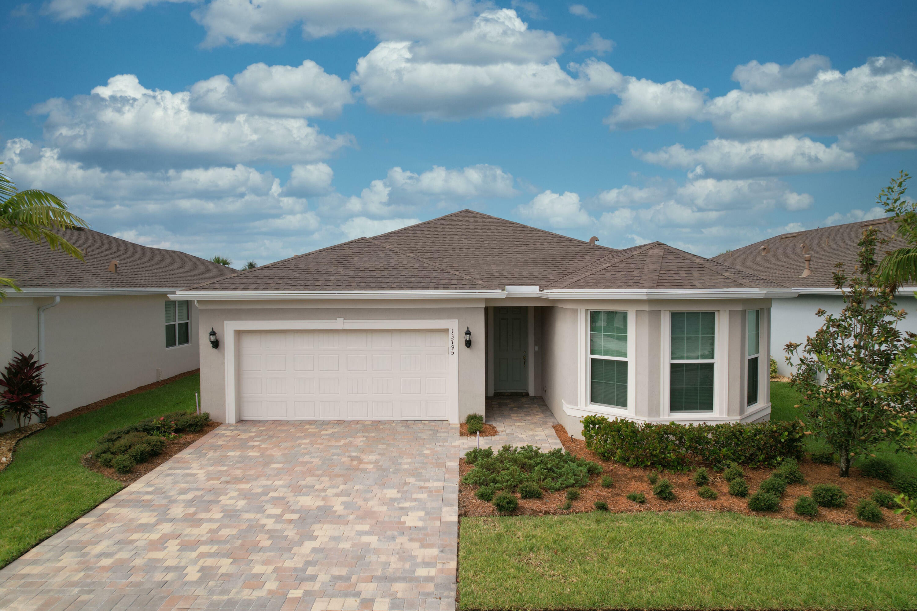 Property Photo: 13795 SW Gingerline Drive FL 34987