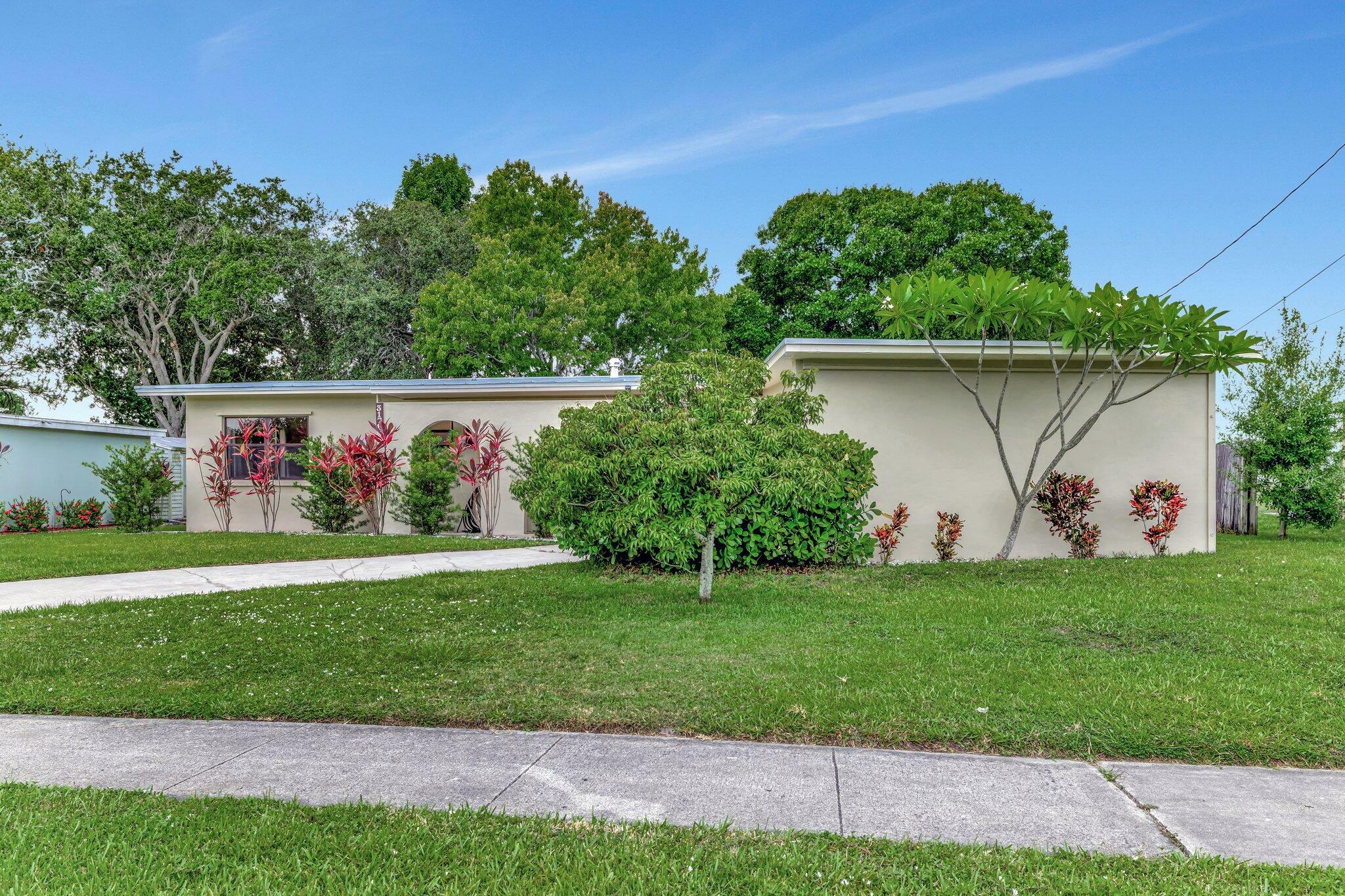 Property Photo: 3178 SE Monte Vista Street FL 34952