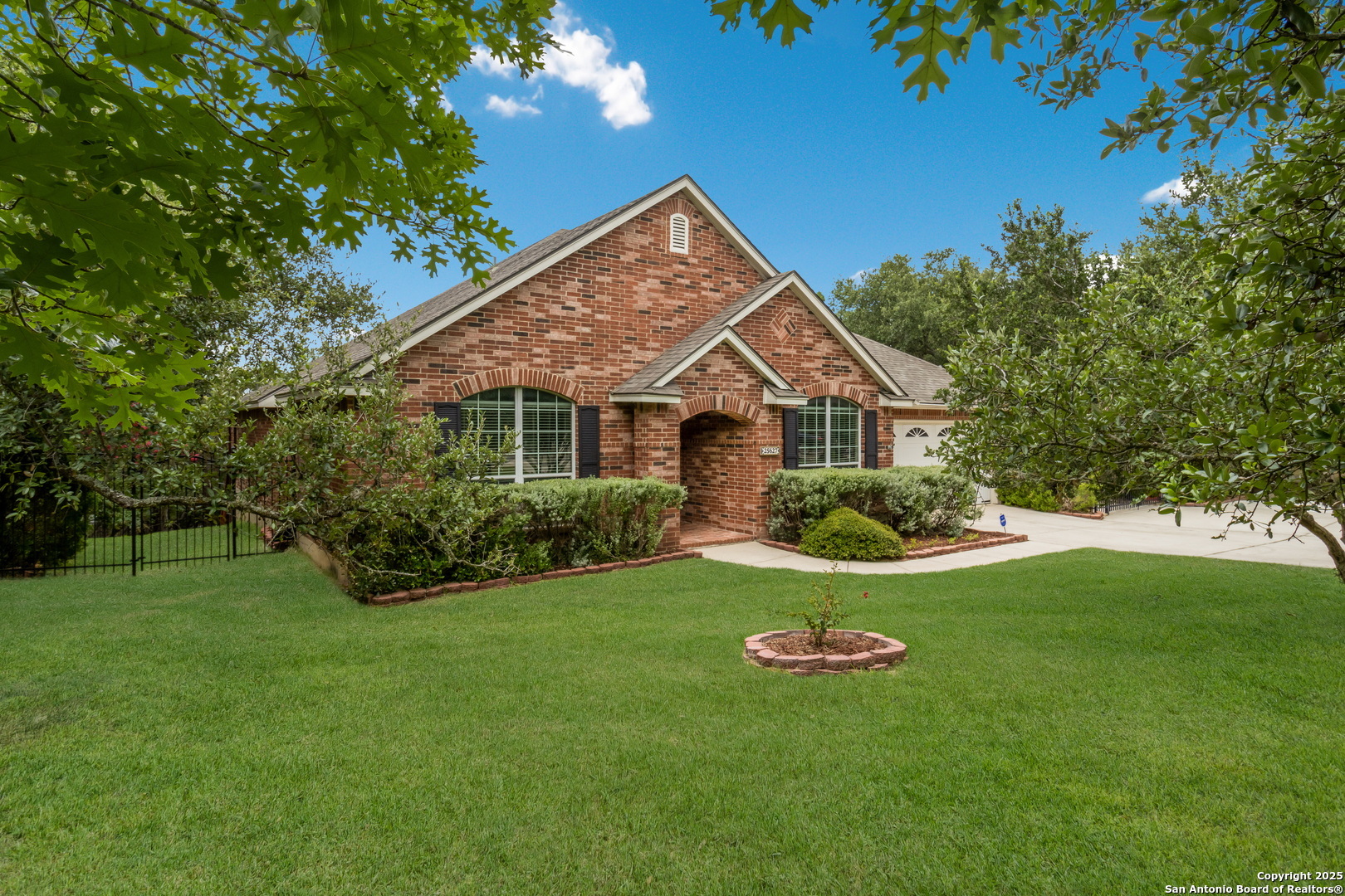 25627 Gladiator Ln  San Antonio TX 78260 photo