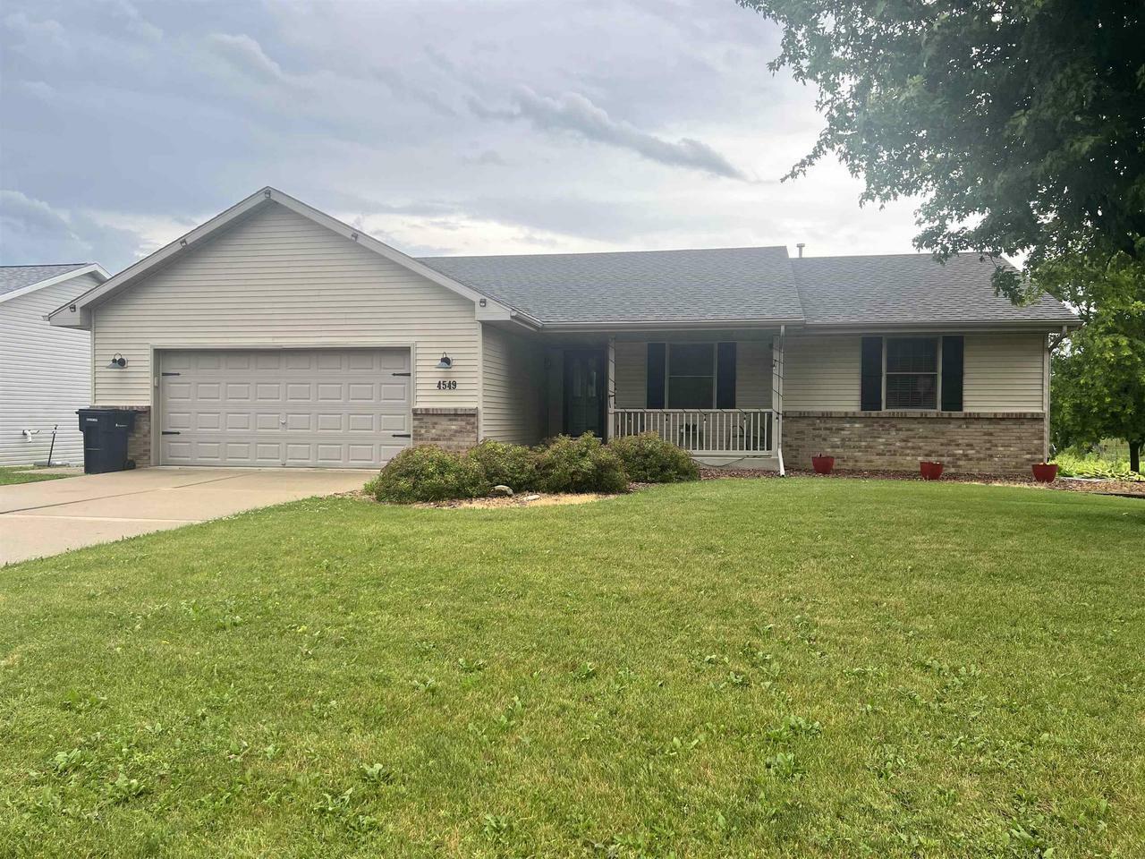 Property Photo: 4549 Parkwood Drive WI 53563