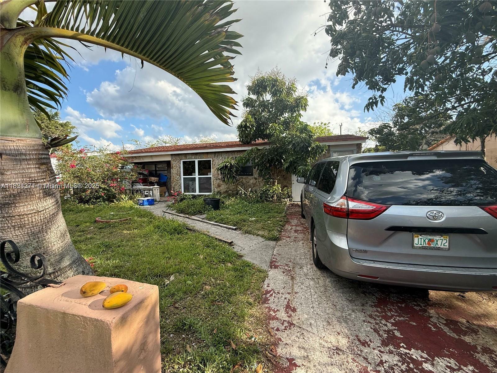 7080 Hope St  Hollywood FL 33024 photo