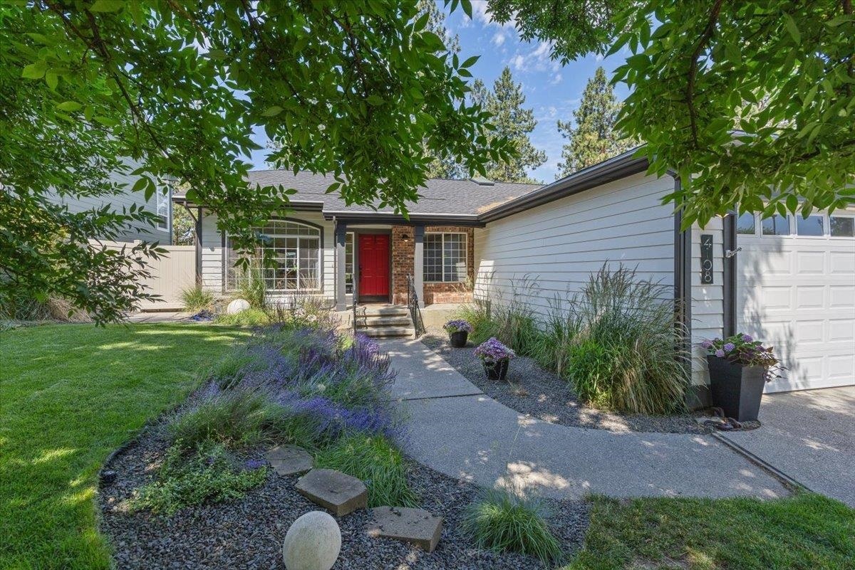 Property Photo: 4108 S Greystone Ln WA 99223