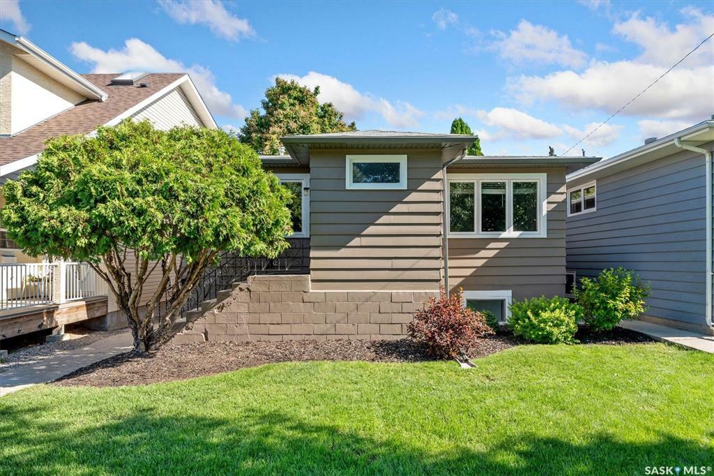 Property Photo: 1019 4th Street E SK S7H 1K6