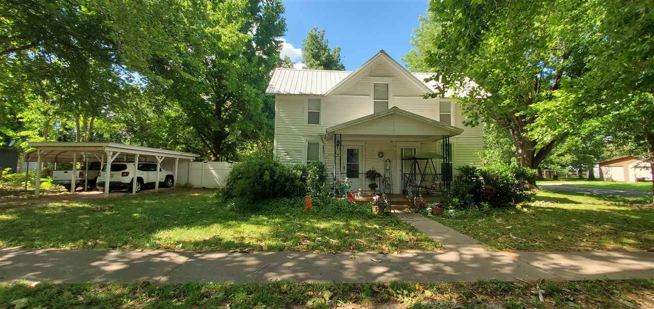 Property Photo: 223 E Stumbo OK 74059
