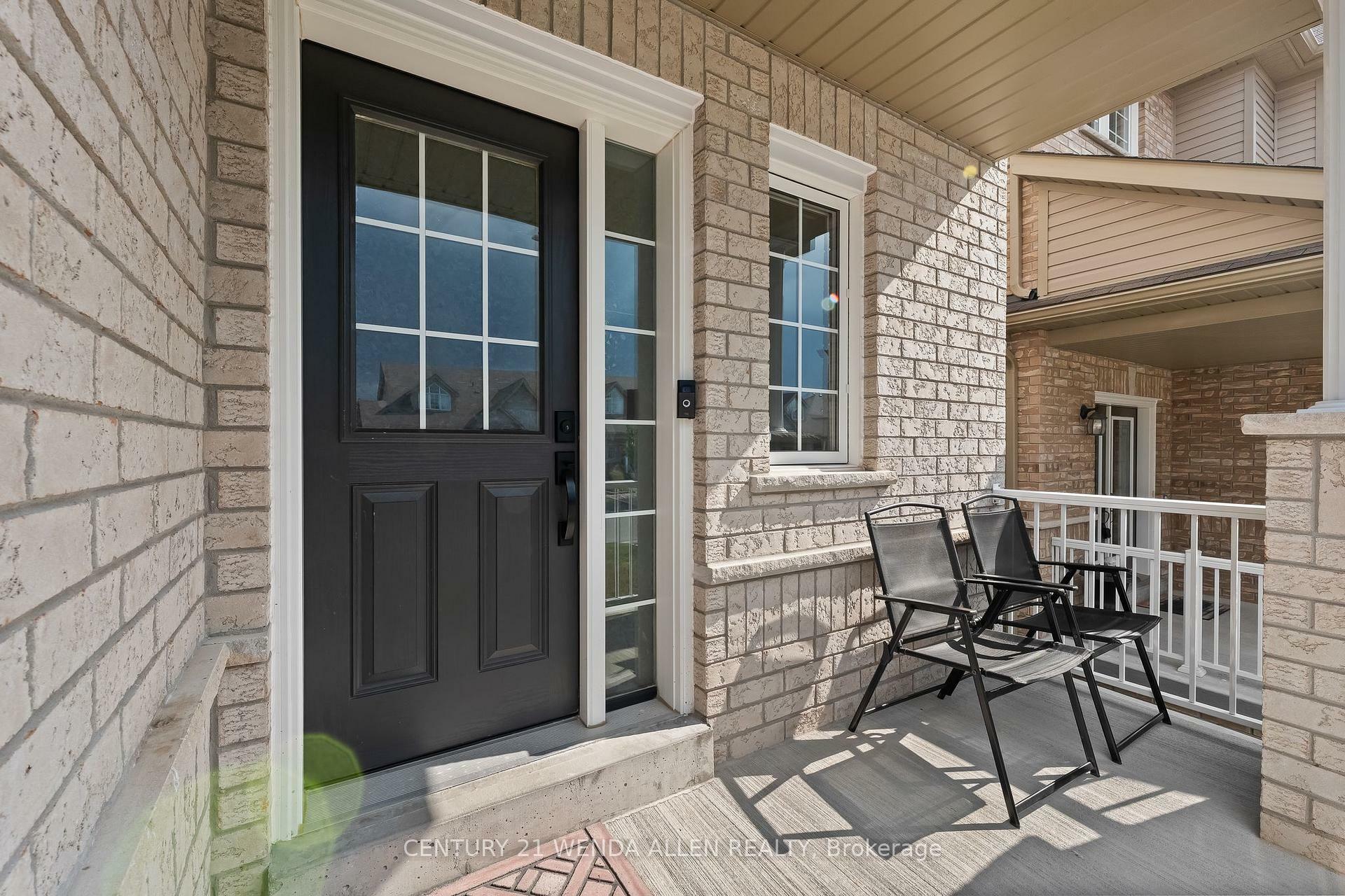 Property Photo: 27 Page Place ON L1E 0H3