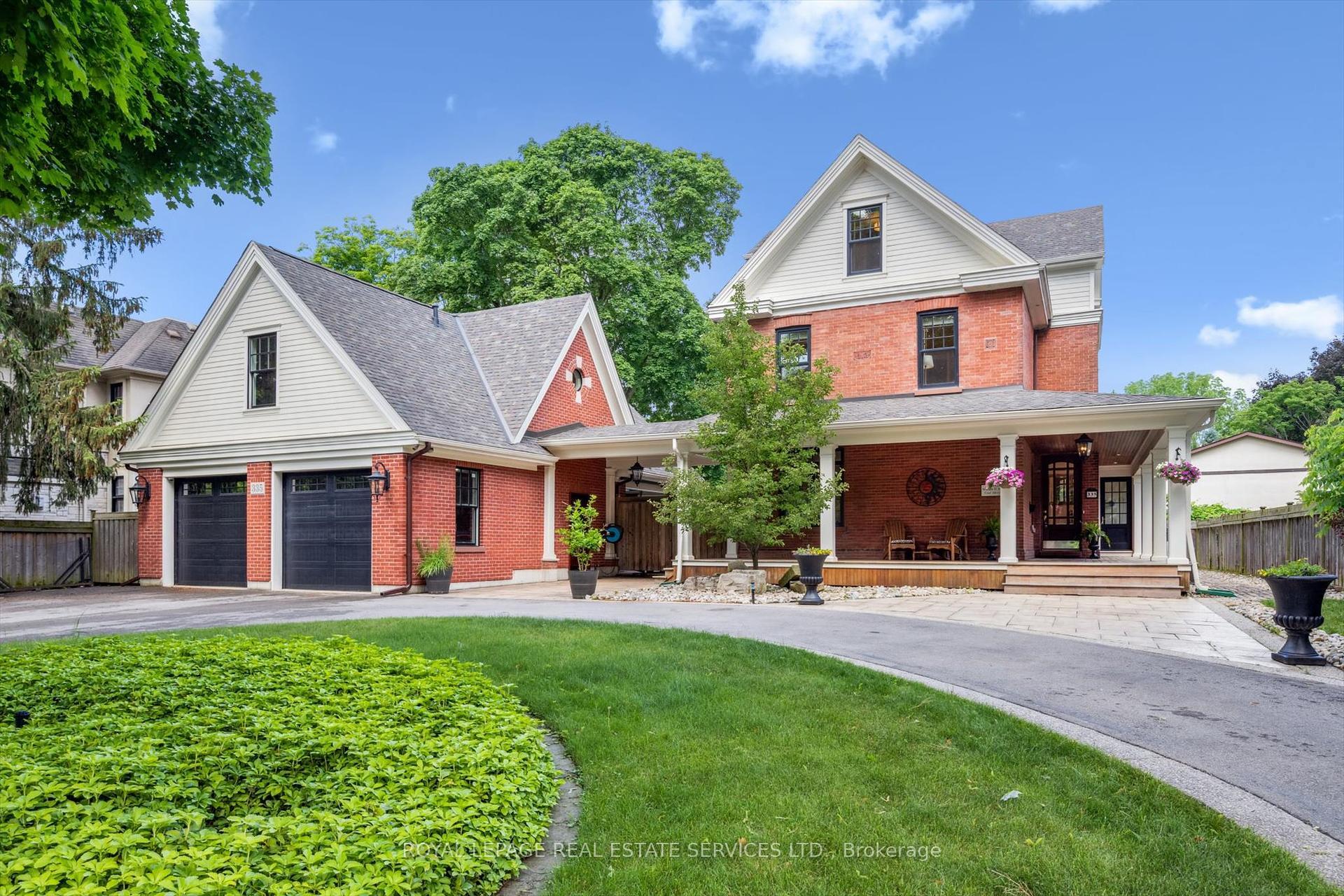 Property Photo:  335 Lakeshore Road W  ON L6K 1G3 