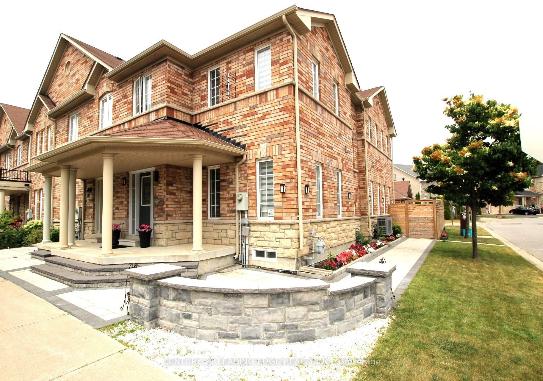 Property Photo: 648 South Unionville Avenue ON L3R 8V1