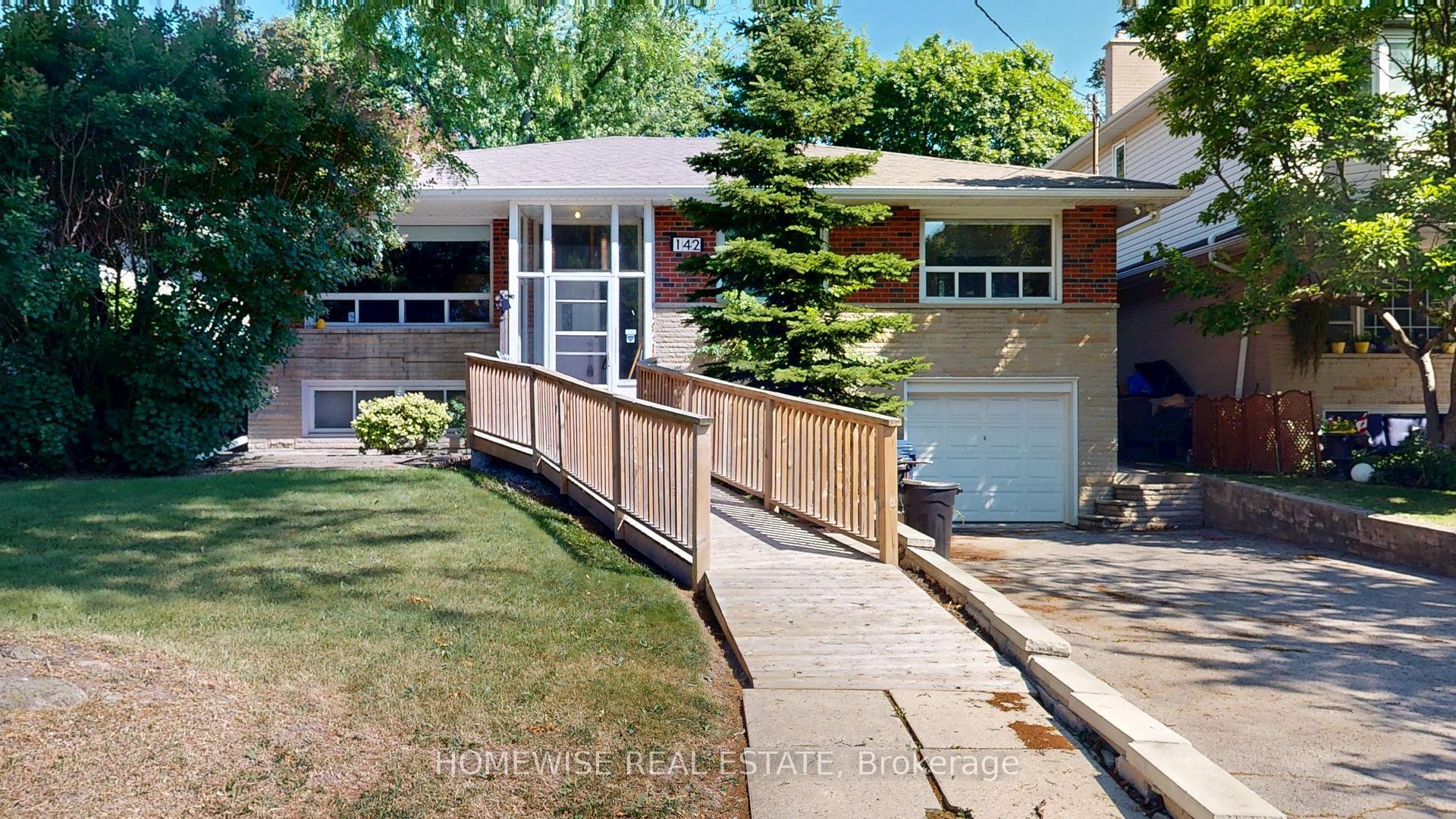 142 Betty Ann Drive  Toronto ON M2N 1X4 photo