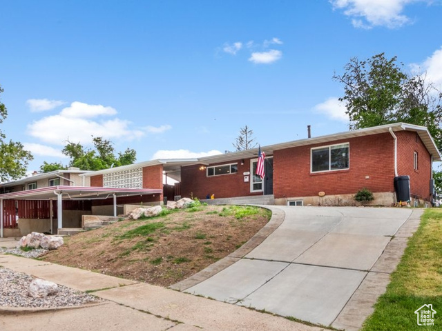 Property Photo: 784 Lavina Dr UT 84403