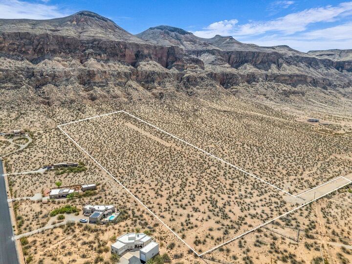 Property Photo:  3699 S 1100 W 1  UT 84737 