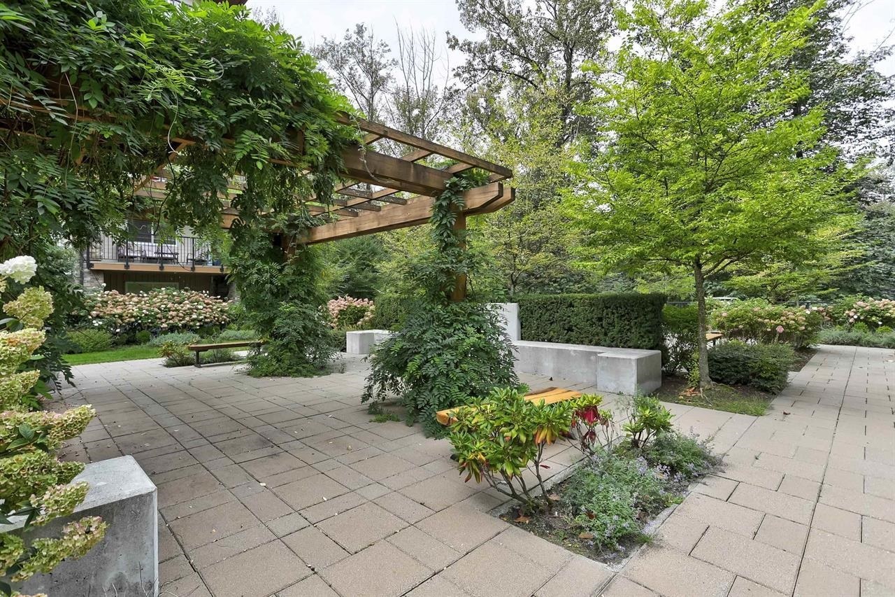 Property Photo:  2465 Wilson Avenue 409  BC V3C 0E6 