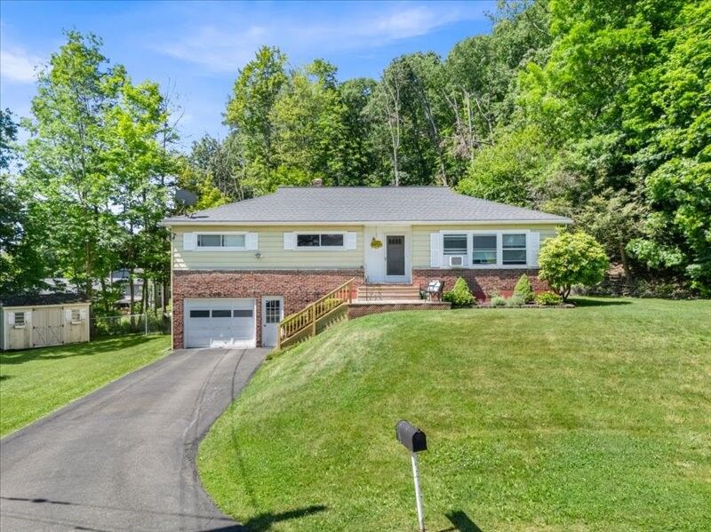 Property Photo:  1007 May St  NY 13760 