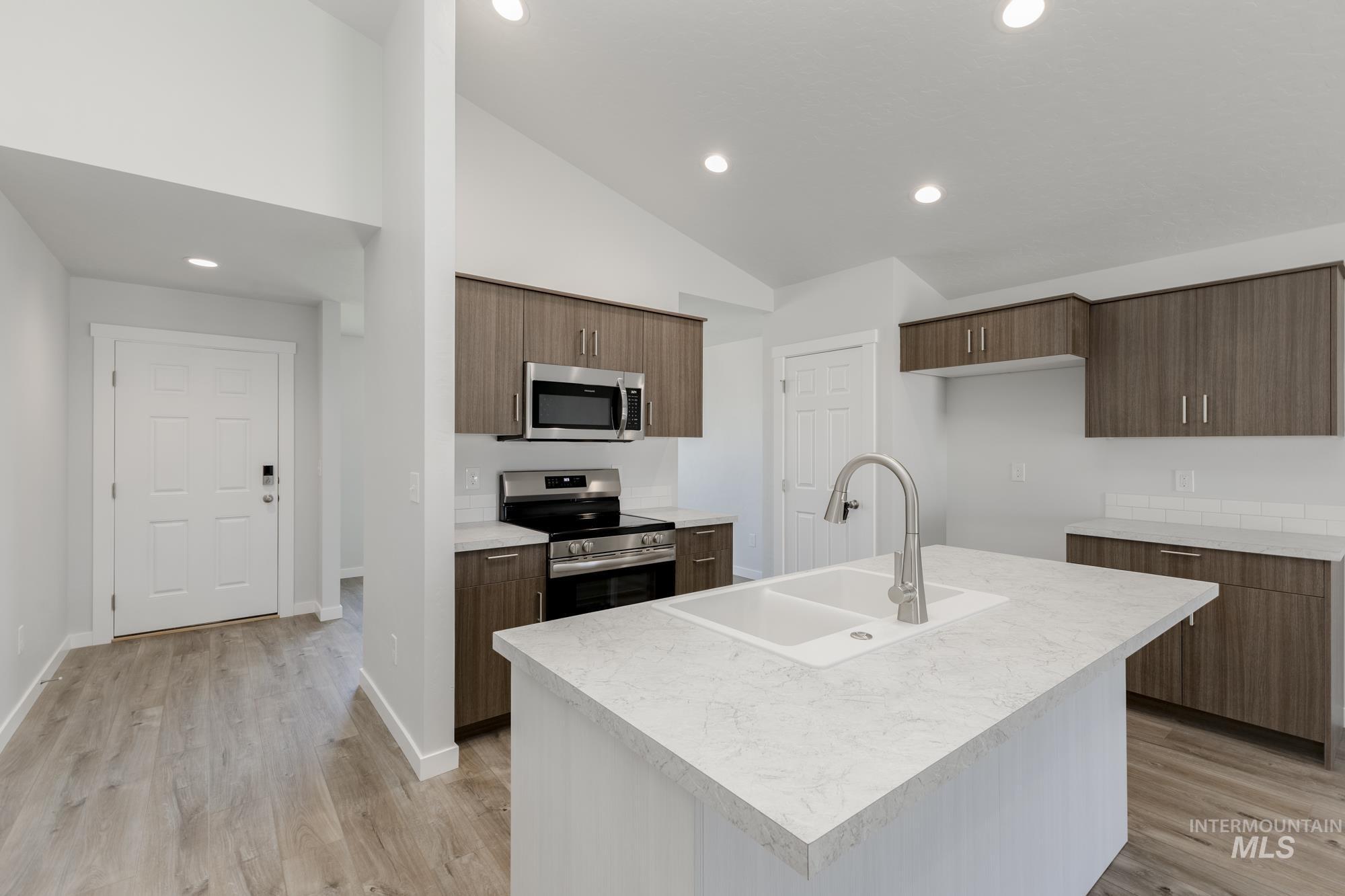 Property Photo: 11096 Cart St ID 83605