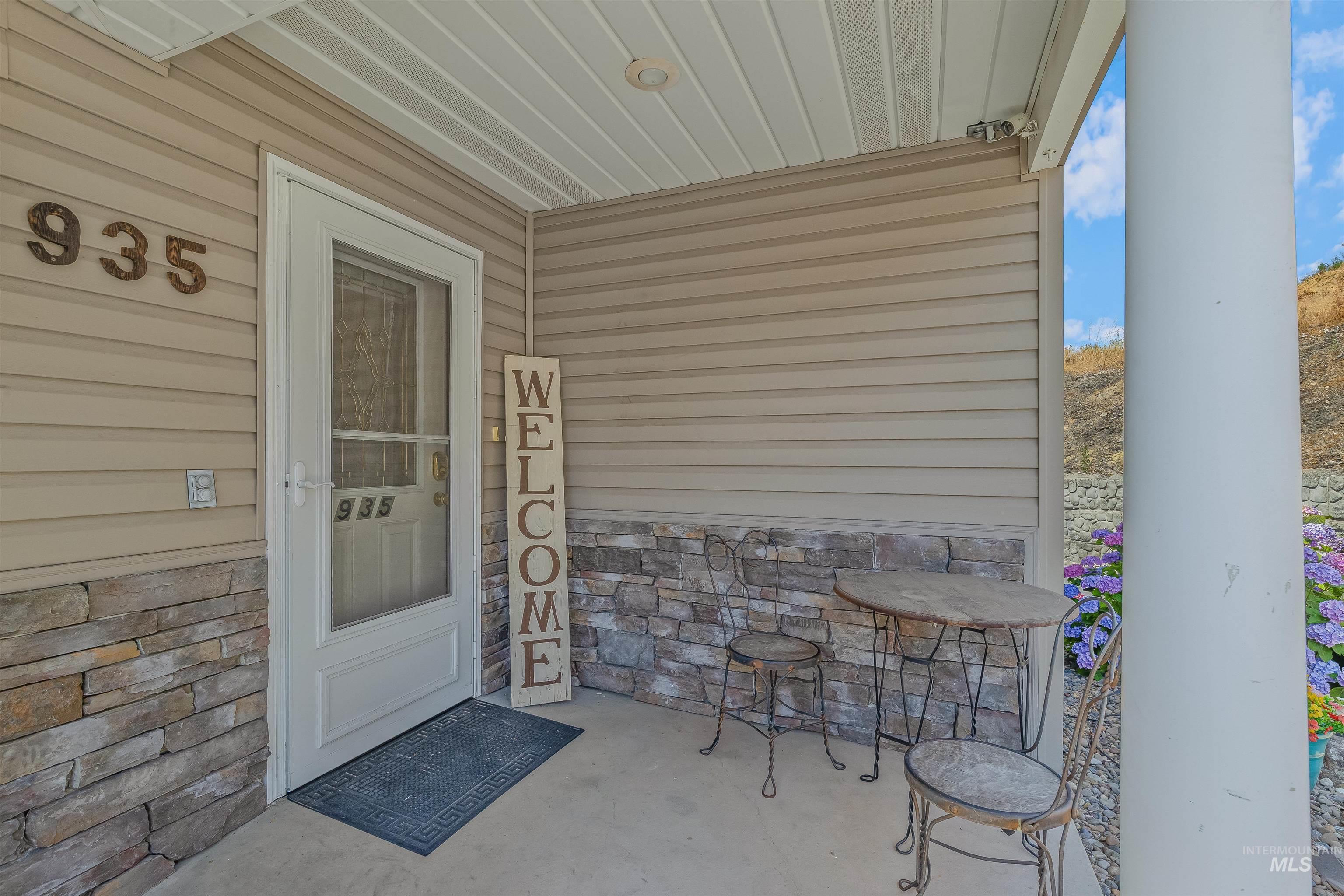 Property Photo: 935 Grelle Ave ID 83501