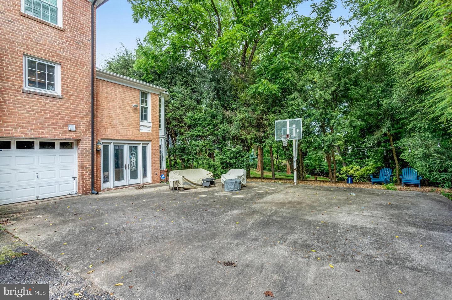 Property Photo: 4755 34th Street N VA 22207